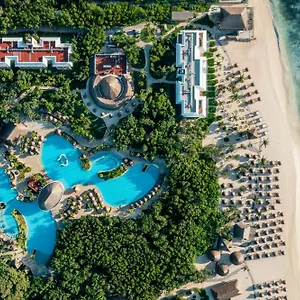 https://iberostar-waves-paraiso-del-mar.quintano-roohotels.com